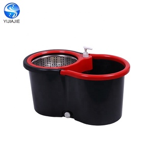 Serpillère Tornado 360° en plastique non recyclé de couleur noire, très vendue - Product Image 4