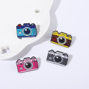 Bros kamera kartun Enamel Pin kerah 90 fotografi pemandangan perjalanan foto katak kamera antik lencana perhiasan hadiah untuk teman - Product Image 3
