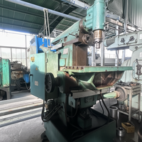 Fraiseuse verticale manuelle d'occasion Beijing X8130B de moyenne capacité, broche MT4, prix abordable, garantie 1 an - Vente directe usine