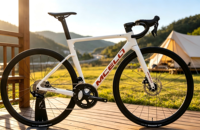 Vélo de Course sur Route en Fibre de Carbone EDS 2026, 24 Vitesses, Roues en Aluminium, Freins à Disque Sans Fil Di2, Léger, Sportif, Haute Qualité