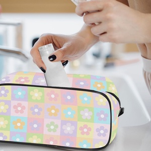 Nouveautés : Trousse de Toilette/Maquillage Imperméable Simple en Tissu Recyclé avec Impression de Logo Personnalisé, Sac de Voyage Hawaïen pour Cosmétiques avec Fermeture Éclair - Product Image 5