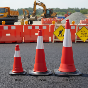 Cône <span class=keywords><strong>de</strong></span> signalisation routière réfléchissant en PVC pour la sécurité routière, la construction et les travaux, avec PE pour les avertissements routiers - Product Image 1