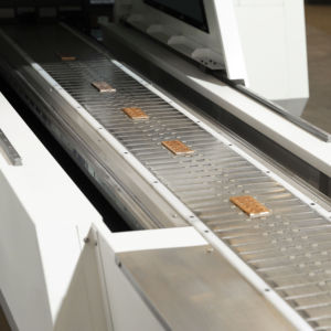 Đa trục lỗ tròn và lỗ hình chữ nhật đồng nhôm thanh cái CNC busbar đấm máy cắt tự động busbar máy - Product Image 6