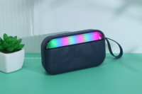 Speaker Portabel Nirkabel 5.1 dengan Subwoofer RGB, AUX, USB, Dapat Diisi Ulang, Sistem Suara Genggam Modern