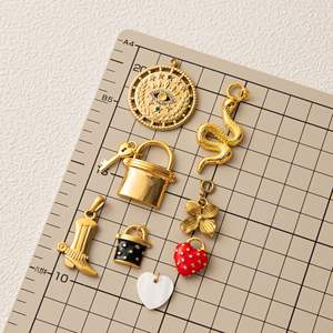 สร้อยคอจี้สแตนเลสสตีลลายหัวใจชุบทอง 18K ประดับเพชรซิคอนรูปใบโคลเวอร์และปลาสำหรับทำเครื่องประดับ - Product Image 4