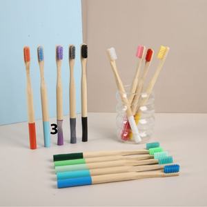 Cepillo de dientes de bambú para adultos, protección del medio ambiente, cerdas de carbón biodegradables, suministros coloridos para baño y aseo - Product Image 5