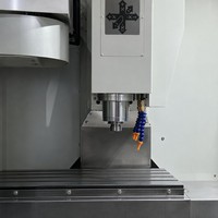 Centro de Mecanizado Vertical VMC600-GSK, Fresadora CNC BT40 de 3 Ejes para Procesamiento de Metales