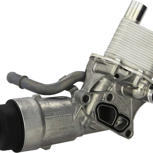 Le refroidisseur d'huile moteur 55566784 918-428 555 convient aux modèles Chevrolet de 2011 à 2021 - Product Image 2