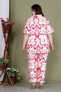 Chemises de nuit pour femmes grandes tailles à taille élastique, brodées, motif uni, séchage rapide, col en V, coupe ample, confortables, longueur short - Product Image 2