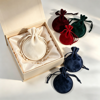 Pochette à bijoux ronde en velours de luxe avec logo personnalisé, sac à cordon en daim doux de qualité supérieure pour bagues, boucles d'oreilles, emballage cadeau, vente en gros