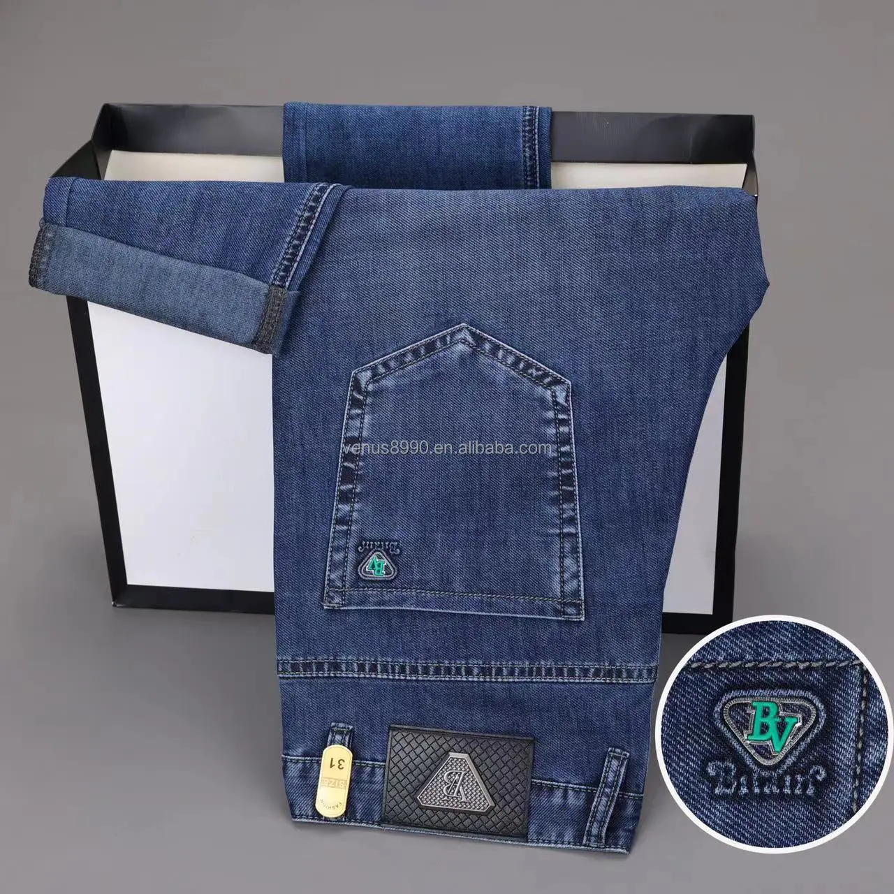 Vendita di jeans da uomo in Europa e in America, jeans classici da lavoro stretch, vendite dirette in fabbrica