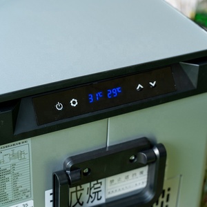 Refrigerador Portátil de 12V con Compresor, Enfriador con Puertas Dobles, Control Individual, Temperatura Dual, Carcasa Metálica, para Uso en Auto y Hogar - Product Image 3