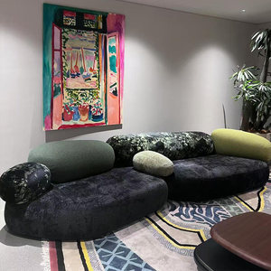 Nouvelle Collection : Canapé Modulable en Tissu avec Cadre en Bois, Style Italien et Français, Design Irrégulier, pour Salon - Product Image 4