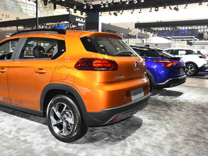 Nuevo Dongfeng Citroën <span class=keywords><strong>C3</strong></span>-XR, SUV <span class=keywords><strong>Pequeño</strong></span> de 5 Puertas, 5 Asientos, Motor de Gasolina 1.2T 116HP, Euro VI, Asientos de Aleación de Aluminio Oscuros, Luces LED - Product Image 6