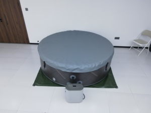 Jacuzzi Inflable Comercial para Interiores con Cubierta Aislante, Portátil, con Burbujas de <span class=keywords><strong>Masaje</strong></span> - Product Image 2