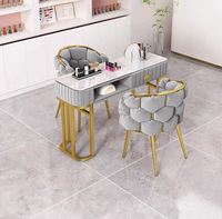 Nouveau mobilier de salon de beauté de style moderne Ensemble table et chaise de manucure pour ongles en velours et marbre