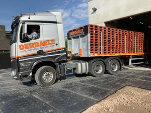Tapis de sol en HDPE haute densité pour le forage pétrolier et gazier avec logo et dimensions personnalisés à prix d'usine avantageux et livraison rapide - Product Image 3