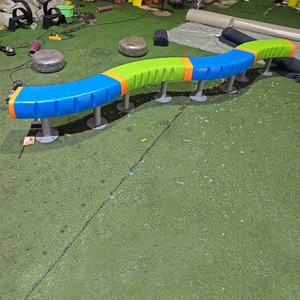 Equipo de entrenamiento sensorial al aire libre para niños, equipo de juego de puente de canoa de equilibrio <span class=keywords><strong>S</strong></span> utilizado en parques, patios escolares - Product Image 4