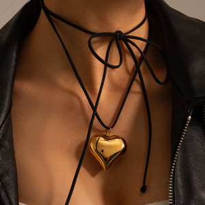 Collar Ajustable <span class=keywords><strong>J</strong></span>&<span class=keywords><strong>D</strong></span> de Acero Inoxidable Chapado en Oro de 18K con Cordón Negro y Colgante de Corazón 3D para Mujer - Product Image 3