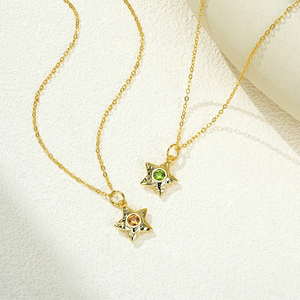 Gifts Chic: 5 Stylish Gold Pendant Necklaces Under ¥620