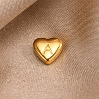 2024 plus récent bricolage en acier inoxydable bijoux perles 18k plaqué or petit trou 1.5mm gravé 26 initiales 26 lettres anglaises coeur