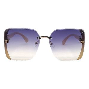 Gafas de Sol Olu Polygon con Lentes Grises, Montura Completa, Elegantes para el Día a Día - Product Image 4