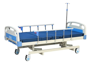 Lit d'hôpital à commande manuelle à trois manivelles New Century A03-II, cadre en acier laminé à froid, tête et pied de lit en ABS en option, 6/8 cm - Product Image 2