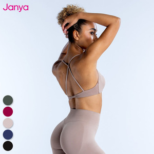 Women Gym Wear Sports Fitness Yoga Sets Sexy Seamless Twist Back Removable <b>Pads</b> Bra + Seamless Scrunch Butt Leggings Set - Product Image 4
