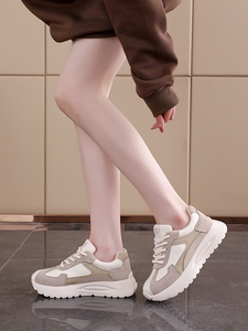 Chaussures de sport respirantes pour femmes en gros, chaussures de course durables pour jeunes, chaussures décontractées classiques de haute qualité, couleurs classiques - Product Image 4