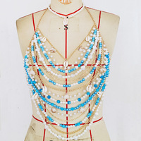 Harnais de corps perlé fait main pour femme, style festival, bijoux de corps multicouche bohème, chaîne de corps pour bikini, haut de bikini, bralette en perles bleues et coquillages