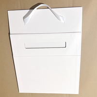 Boîte cadeau personnalisée en papier rigide noir mat de luxe, pliable, avec fermeture magnétique, écologique, biodégradable, gaufrage, chaussettes en fourrure mate