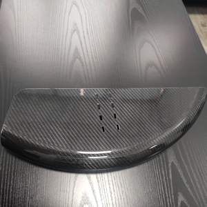 Pièces de fauteuil roulant Garde latérale en fibre de carbone et garde-boue pour fauteuil roulant de sport - Product Image 1