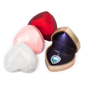 A1 Bán Buôn Blue Pink Red Led Light Ring Box Quà Tặng Đám Cưới Bao Bì Đồ Trang Sức Hình Trái Tim Hộp Nhẫn - Product Image 2