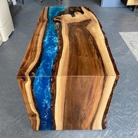 Table moderne en bois avec cascade et résine époxy pour salon, cuisine, salle à manger ou appartement, meubles de maison en bois massif