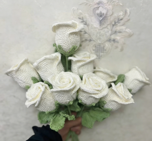 Bouquet di Fiori Artificiali all'Uncinetto con Stelo, Rose Colorate per Decorazioni Uniche per la Casa, Prodotto Pronto Y - Product Image 4