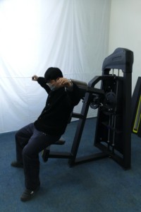 Machine d'entraînement des épaules assise à <span class=keywords><strong>prix</strong></span> d'usine, équipement de musculation pour salle de sport, entraîneur d'épaules pour le fitness et la musculation - Product Image 3