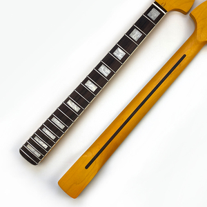 Manico per Chitarra Elettrica <span class=keywords><strong>ST</strong></span> in Acero Canadese Satinato con Intarsi a Blocco Bianco Perla a 22 Tasti, Paletta Grande e Binding Bianco - Product Image 1