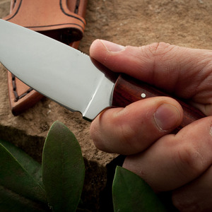 Étui pour couteau de chasse en cuir fait main, best-seller, pour couteau pliant, personnalisable OEM, haute qualité, couleur et logo sur mesure - Product Image 6