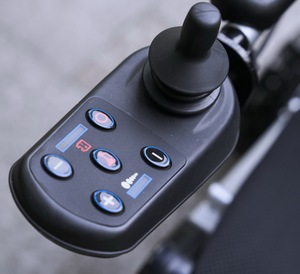 2021 nouvelle conception la <span class=keywords><strong>plus</strong></span> populaire pour les handicapés en <span class=keywords><strong>fauteuil</strong></span> <span class=keywords><strong>roulant</strong></span> <span class=keywords><strong>électrique</strong></span> <span class=keywords><strong>léger</strong></span> - Product Image 6