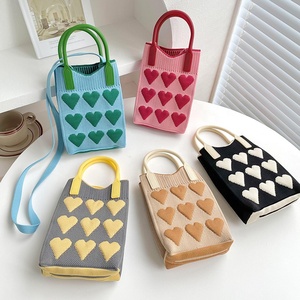 Nuevo Bolso de Moda Tejido a Mano <span class=keywords><strong>para</strong></span> Teléfono Móvil, Bolso Tote Tejido, Diseño Personalizado, Rayas Variadas, Bandolera de Ganchillo <span class=keywords><strong>para</strong></span> Mujer - Product Image 1