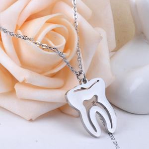 Collares de oro con diseño de dientes médicos para mujer, collar con colgante de aguja para enfermera/doctora, regalo de joyería - Product Image 4