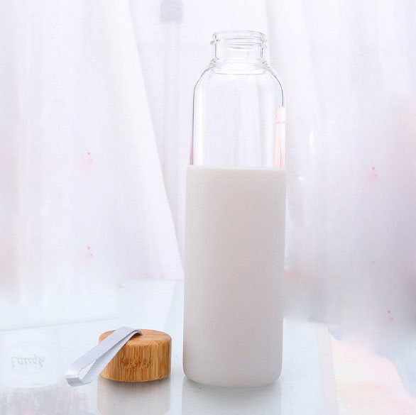 Best BPA-Free Borosilicate Glass Water Bottle with Protective Silicone Sleeve and Bamboo Lid - Dishwasher Safe