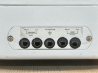Régulateur/Stabilisateur de tension automatique mural pour la maison 1kVA 2kVA 3kVA 5kVA 8kVA 10kVA 220V AC