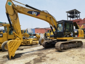รถขุดตีนตะขาบ Caterpillar cat 320d มือสองจากญี่ปุ่น น้ำหนัก 20 ตัน ใช้งานน้อย รุ่น Cat320d พร้อมขาย - Product Image 3