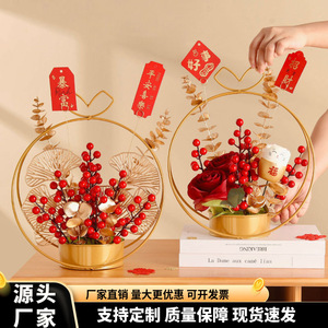 Adorno Floral Artificial de Año Nuevo con Frutos Rojos de Ajenjo y Cesta de Hierro para el Hogar y Escritorio - Product Image 5