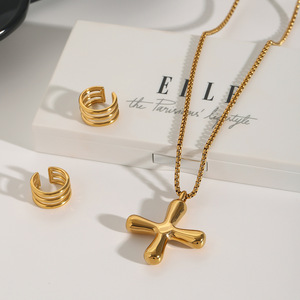 Colgante de cruz de oro Yueli con incrustaciones de circonita para regalo - Product Image 3