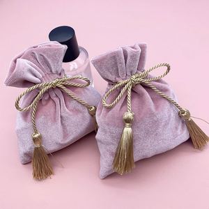 Pochette à bijoux en velours rose avec cordon de serrage à pompon, pochette de mariage, sac cadeau, trousse de maquillage - Product Image 6