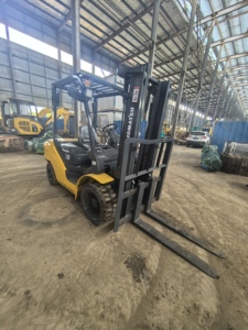 Buen estado Original Japón Komatsu FD30 Carretilla elevadora diesel usada 3 Ton Carretilla elevadora diesel de segunda mano Komatsu FD30 para la venta - Product Image 5