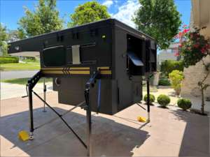 Mini caravane de voyage en aluminium personnalisée avec lit coulissant, design pliable et imperméable pour le <span class=keywords><strong>camping</strong></span> et les voyages en plein air - Product Image 5