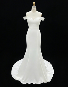 Abito <span class=keywords><strong>da</strong></span> sposa a sirena classico ed elegante con scollo a V, lunghezza al pavimento, con spalline, in raso <span class=keywords><strong>bianco</strong></span> avorio semplice, Collezione 2026 - Product Image 1